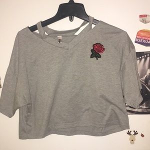 Super cute rose crop top